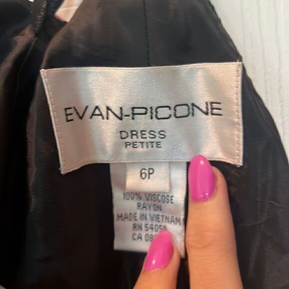 Floral Black Dress - Halter , Back Zip Dress - Worn Once - Petite 6 - Picture 5 of 5